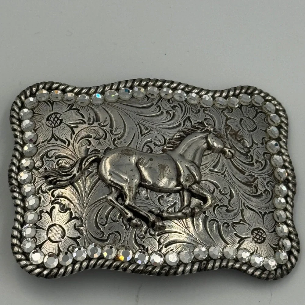 Western Horse Belt Buckle Silver Tone‎ Floral Engraved Rhinestone Border Rodeo